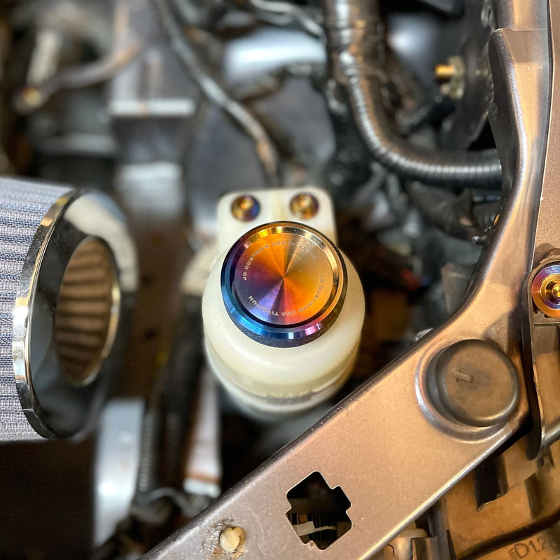 JDC-TI-EVO89-ACDCAP-BURNT titanium oil cap